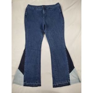 G.I.L.I. Novelty Flare Leg Denim Women's Jeans Size 12 Medium Wash Color